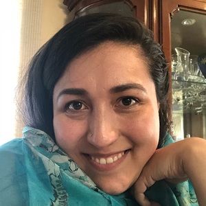 Meet your Posher, Leslie